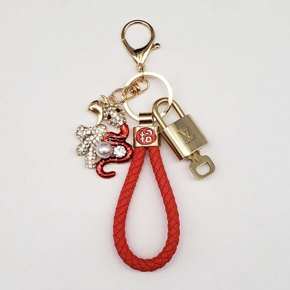 Authentic Louis Vuitton Lock & Key with unbranded Bagcharm, Keycharm, Keychain - Picture 1 of 6